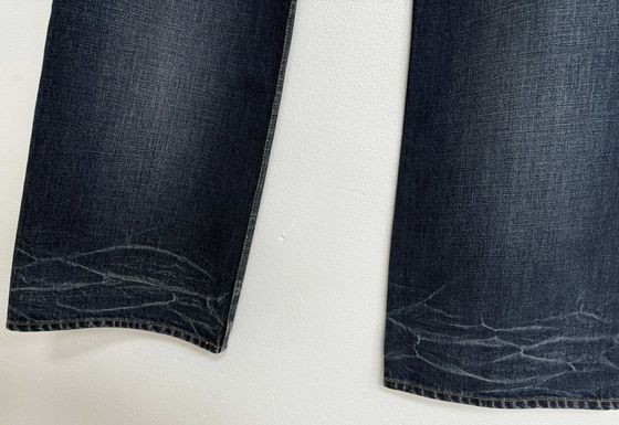 Baixa cintura média alta corte denim para um ajuste universalmente lisonjeiro