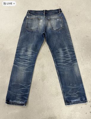 Classic Dark Wash jeans de pernas retas com bigode e desbotamento para um visual vintage