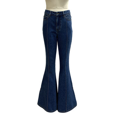 Jeans altos com cintura alta para uma silhueta lisonjeira e alongadora das pernas