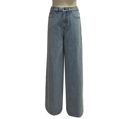 Jeans de denim de cintura alta melhoram a cintura para uma silhueta lisonjeira