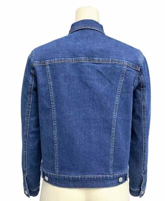 Desenho intemporal Dark Indigo Classic Fit Camisa Denim Botão para baixo fechamento frontal