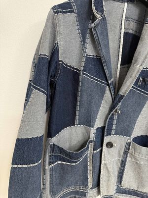 Blazer de denim com elementos Jacquard da moda para um visual ousado e elegante