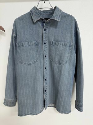 Camisa de jeans vintage com padrões de jacquard elegantes